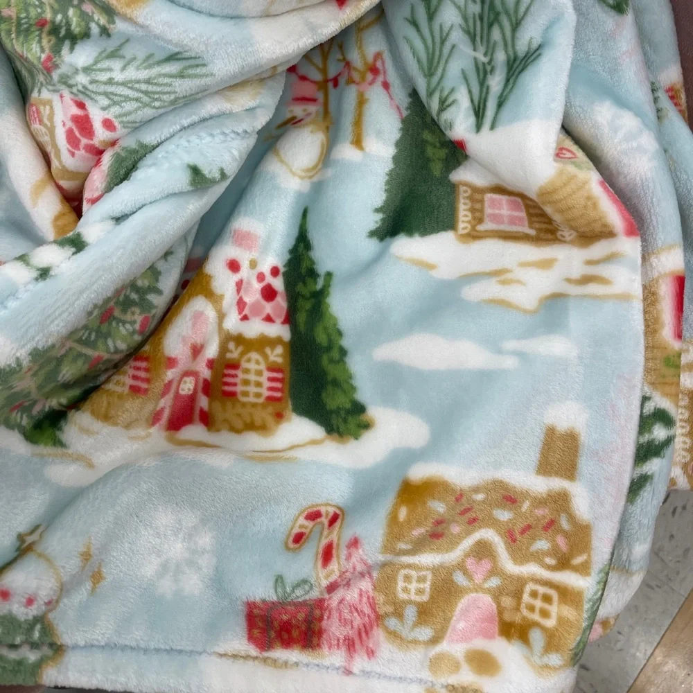 Blue & Pink Christmas Gingerbread House Holiday Plush Throw Blanket 60”x70” NWT